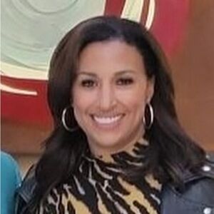 Meet your Posher, Leslie